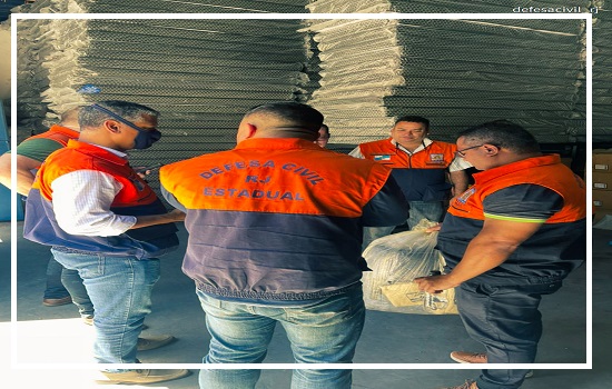 Subsecretário de Estado visita o Depósito de Assistência Humanitária