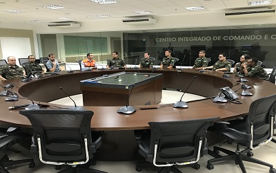 Sedec-RJ recebe alunos do Instituto Militar de Engenharia no CICC