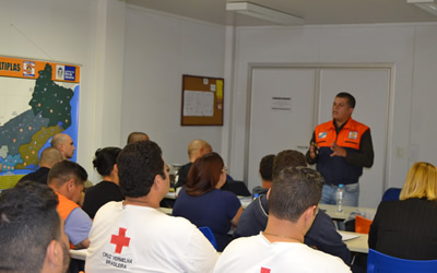 Sedec-RJ promove curso de manejo de animais em desastres